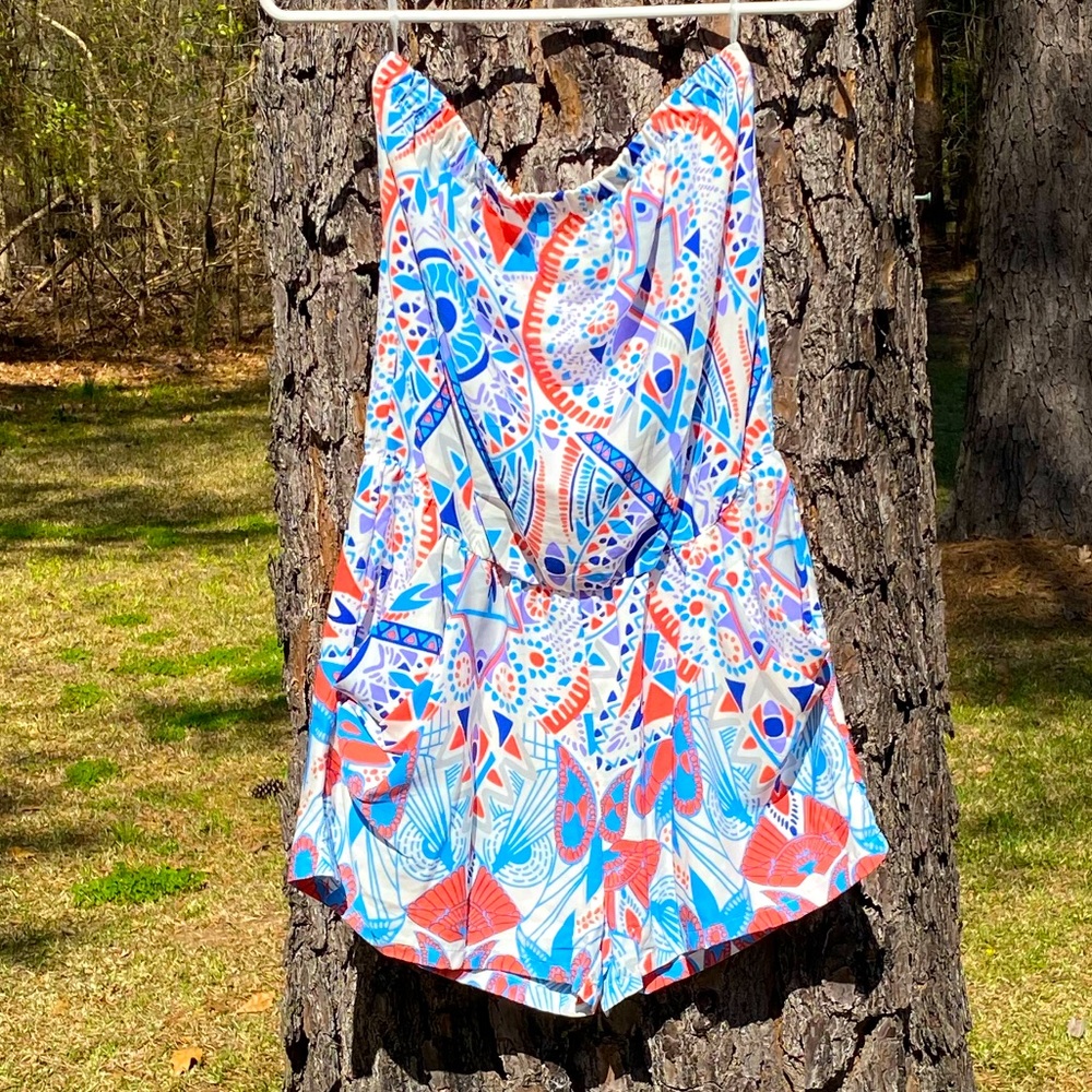 NWOT Tyche Strapless Romper Shorts Multicolor Med.